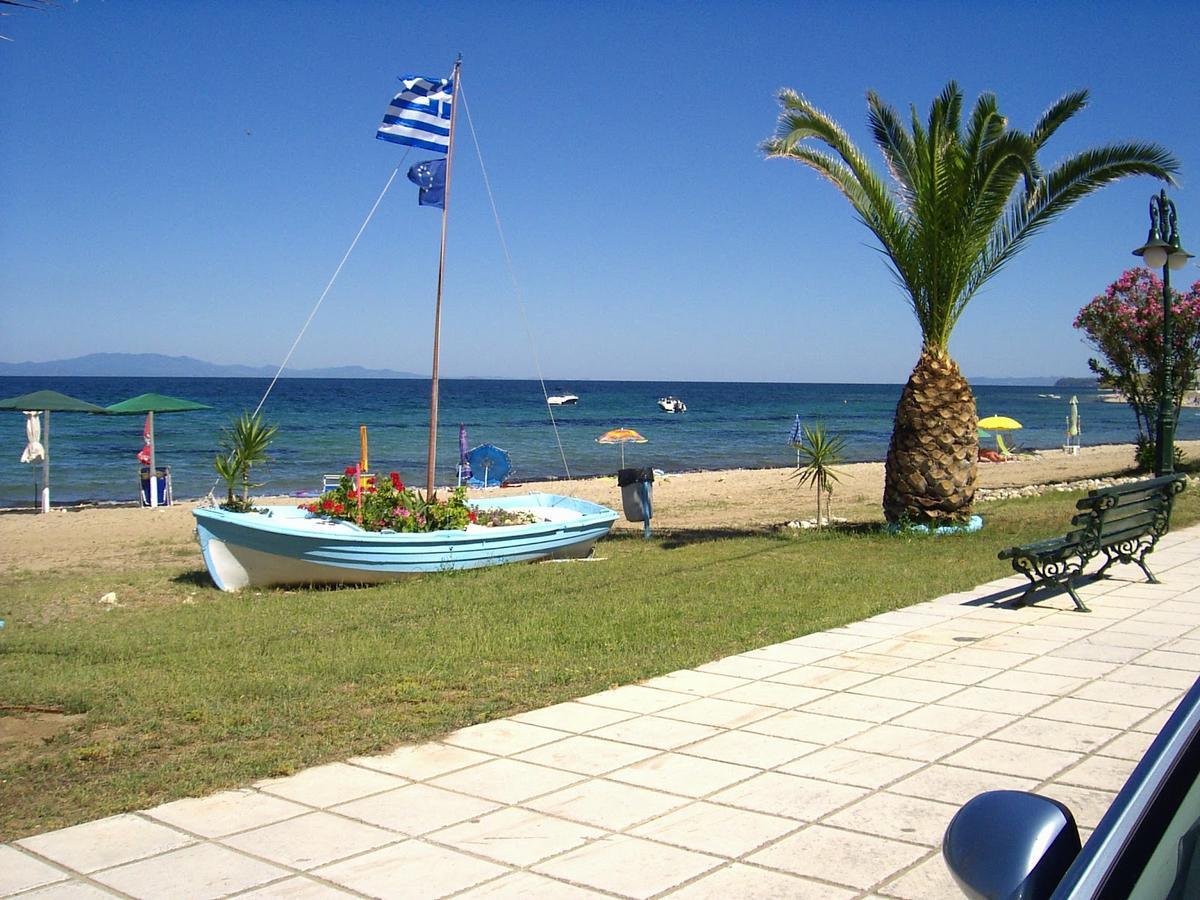 Holiday Home By The Sea Nea Poteidaia Exterior foto